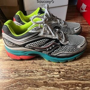 Saucony Pro Omni Grid